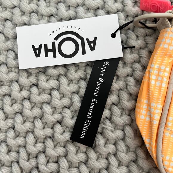 Aloha Collection• SUPER SPECIAL LIMITED EDITION Le Tour Cutie - Picture 3 of 12